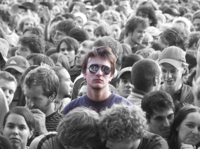alone_in_the_crowd_by_cunny1988